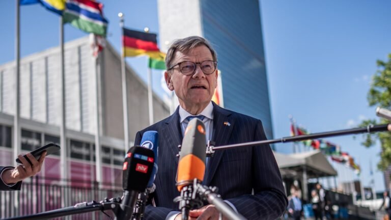 Naher Osten – Außenminister Wadephul ruft Israel und Hisbollah zu Zurückhaltung auf