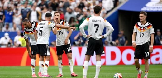 Fußball-WM: Adidas geht das V für DFB-Fan-Trikots aus