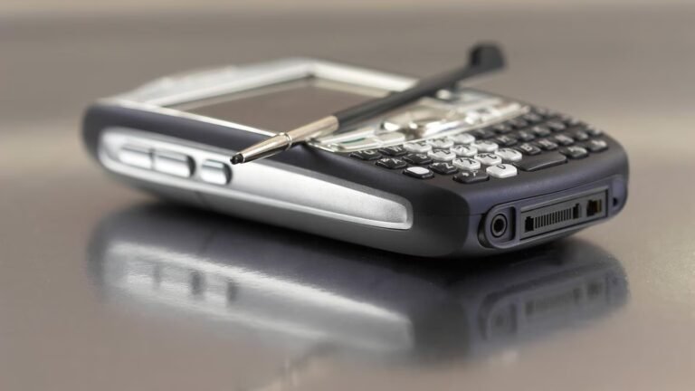 Nokia und BlackBerry: Comeback der alten Handy-Aktien