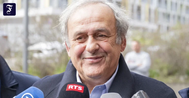Kurz vor WM-Start: Platini zeigt Infantino wegen mutmaßlicher Verschwörung an