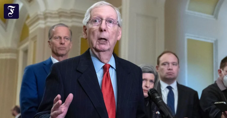 Liveticker USA unter Trump: Bekannter US-Republikaner McConnell offenbar ins Krankenhaus eingeliefert