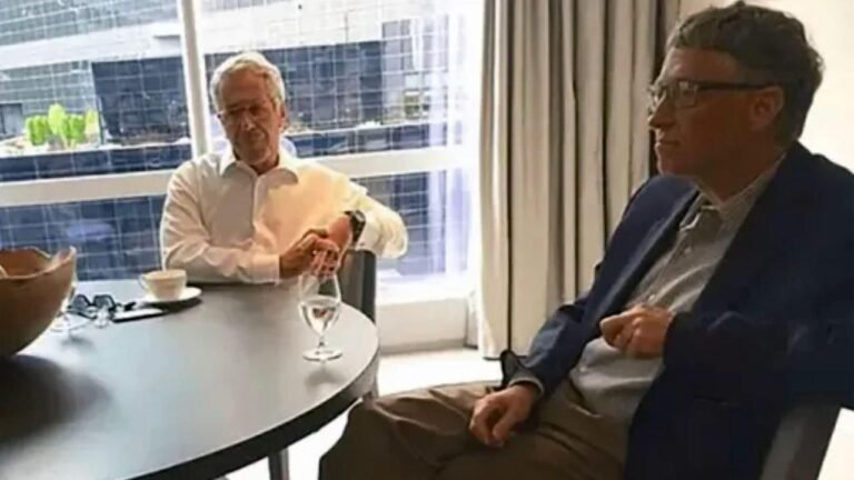 Bill Gates berichtet von Erpressung durch Epstein