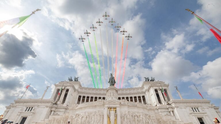 Italien feiert 80 Jahre Republik mit Militärparade