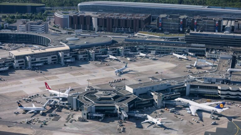 Kabinett – Bund will Luftfahrt stärken – Kritik von Umwelt