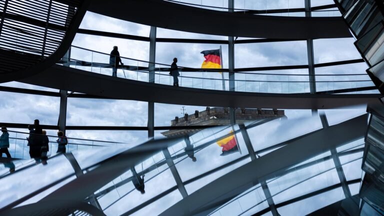 „Es fehlt nur noch der Arierausweis“