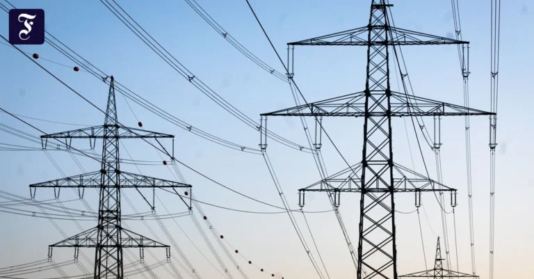 Tausende Haushalte in Reutlingen weiter ohne Strom
