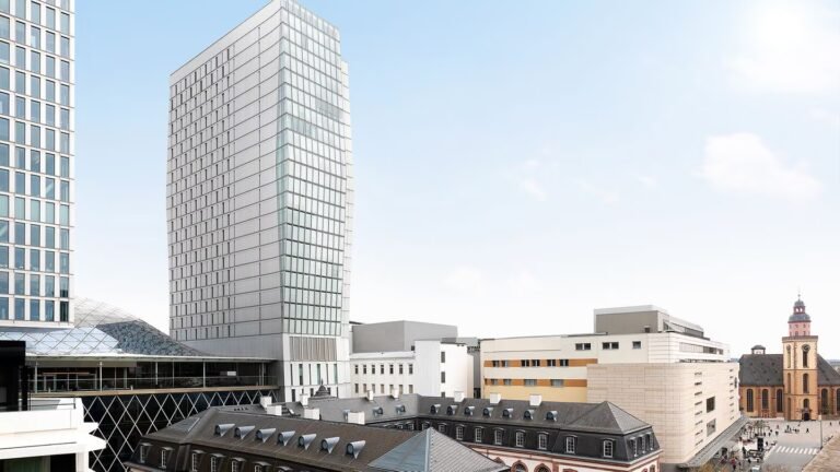 JW Marriott Hotel Frankfurt: Honigbienen über den Dächern der Zeil