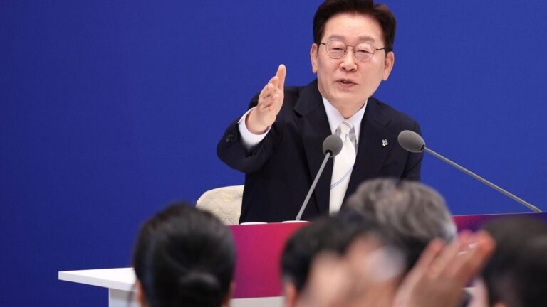 Südkoreas Präsident sieht Demokratie bedroht