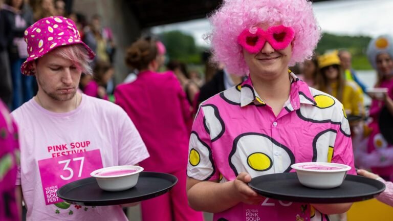 Leuchtendes Pink: Vilnius feiert Suppenfestival