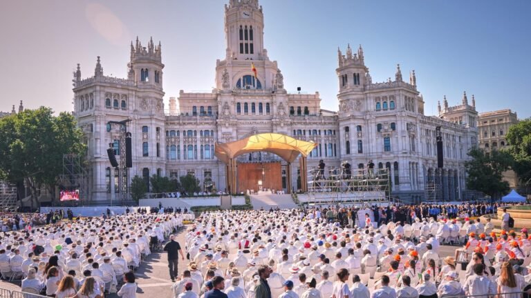 Mehr als 1,2 Millionen Menschen bei Papst-Messe in Madrid 