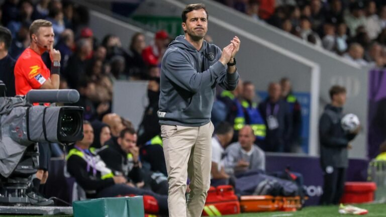 Fußball-Bundesliga – Leverkusen verpflichtet Spanier Novell als neuen Trainer