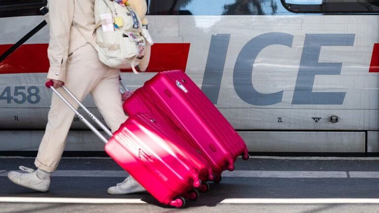 Das ändert sich im Juni: Geld für Pflege zuhause, Tickets für die Deutsche Bahn, Online-Bestellung widerrufen
