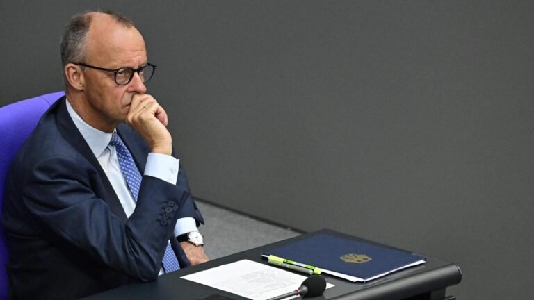 Regierungserklärung: Der Kanzler versucht sich als Mutmacher