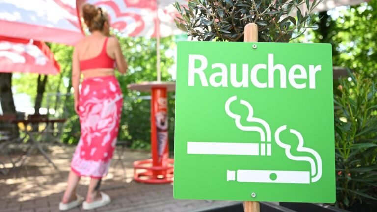 Keine Fluppe mehr im Freibad: Neue Rauchverbote im Südwesten