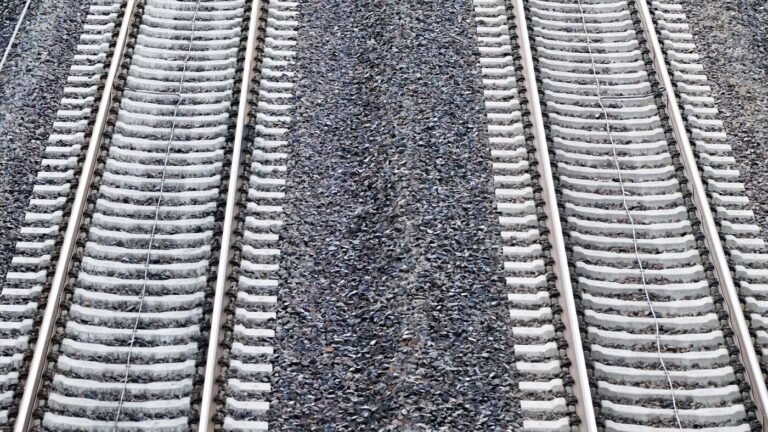 Bahnstrecke Lehrte-Berlin 2027 zehn Monate dicht