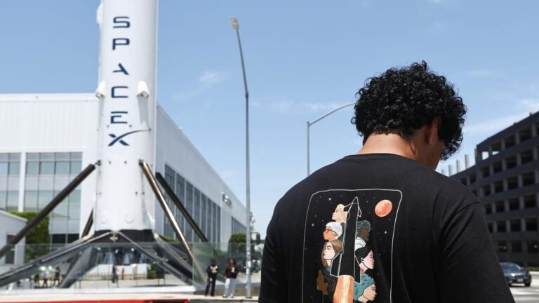 SpaceX will bei Rekord-Börsengang 75 Mrd. Dollar einsammeln
