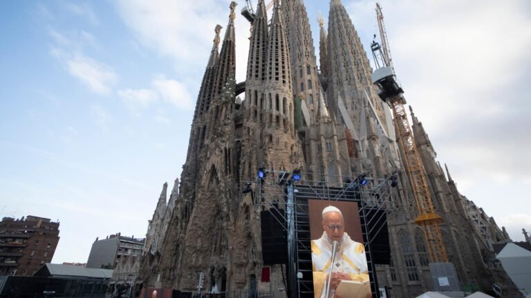 Reise – Papst feiert Messe in der Sagrada Familia in Barcelona